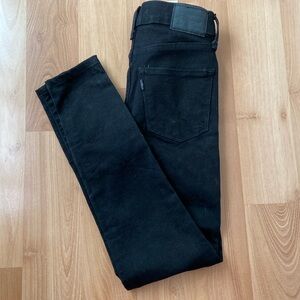 Women’s 720 Levi’s High Rise Super Skinny Jeans